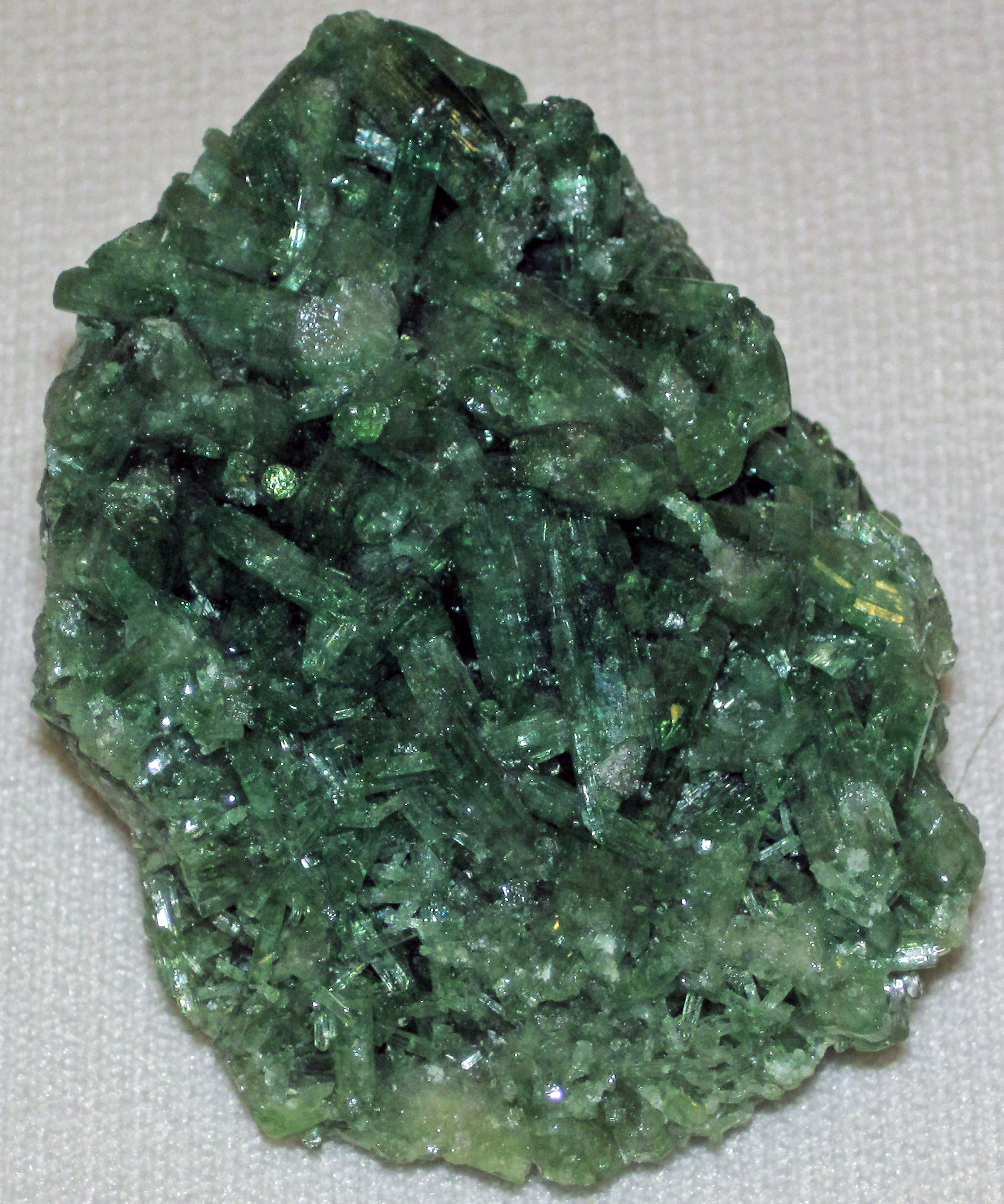 Spécimen de Vésuvianite (idocrase)